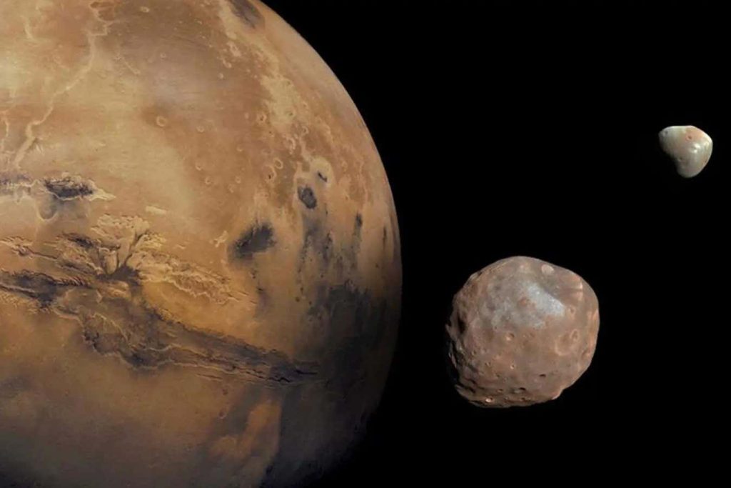 Mars may have captured and split a comet to create its two moons